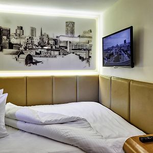Cosy Double Room No Window